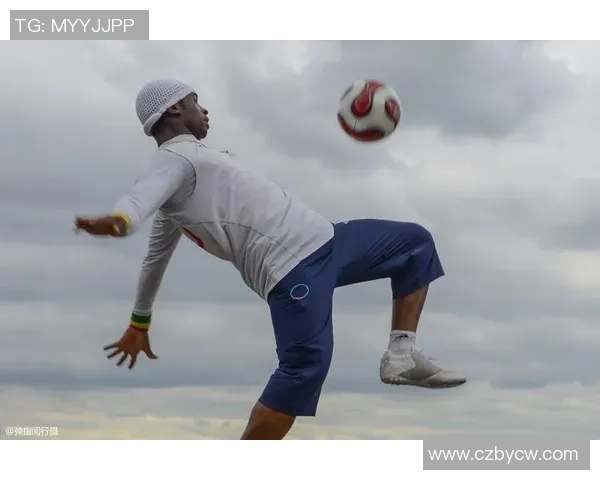 超帅足球明星精彩踢球视频集锦展现无与伦比的球技与魅力 超帅足球明星精彩踢球视频集锦展现无与伦比的球技与魅力