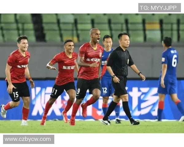 深圳排球队以58分领跑精英赛积分榜展现强劲实力 深圳排球队以58分领跑精英赛积分榜展现强劲实力