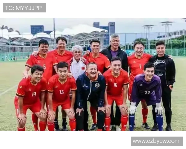 重庆足球队在世界杯预选赛中的拼搏历程与奋斗精神展现 重庆足球队在世界杯预选赛中的拼搏历程与奋斗精神展现